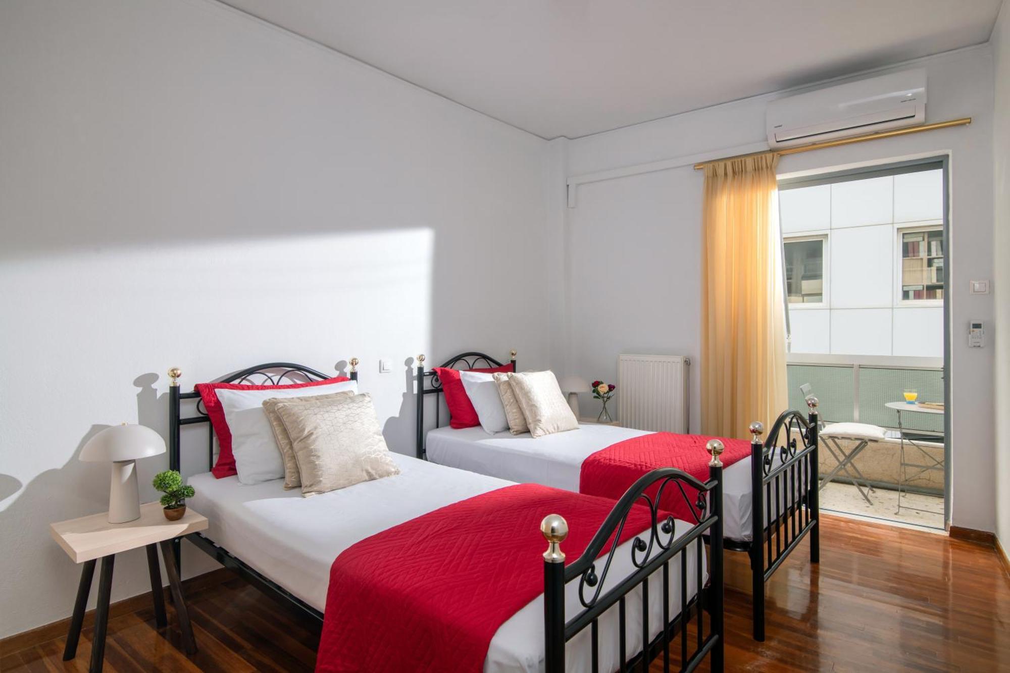Central Double Bedroom Apartment Heraklion  Exterior photo